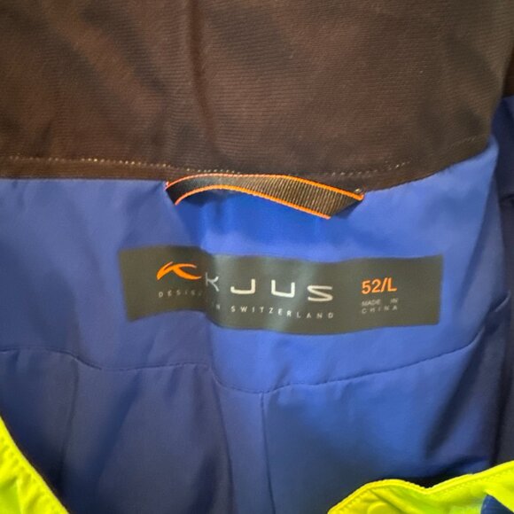 KJUS Men's ski pants and ski vest - Picture 6 of 11